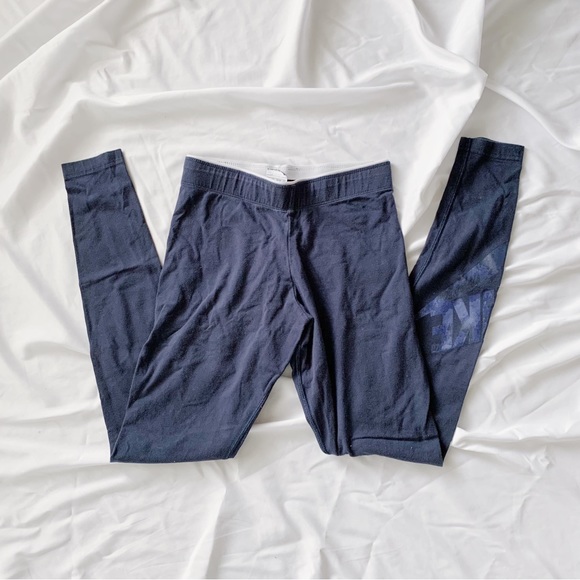LIKE NEW! NIKE! NAVY BLUE WORK OUT ATHLETIC GYM LEGGINGS! - Picture 2 of 3